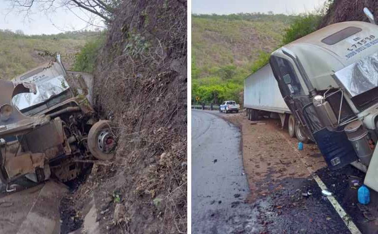 Accidente en la Carretera Panamericana: Rastra Choca contra un Paredón en San Vicente